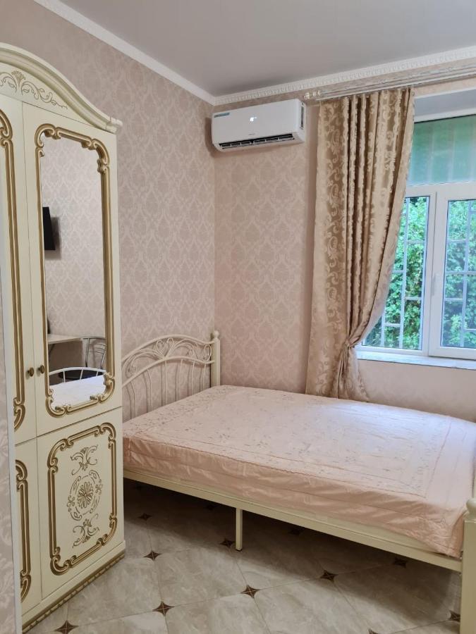 Guest House Gorny Ruchei Gagra Exterior photo